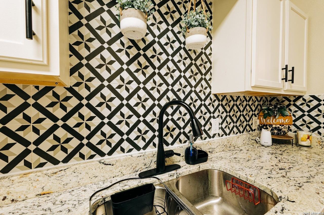 168 Halliday Ave - Photo 7 of 14