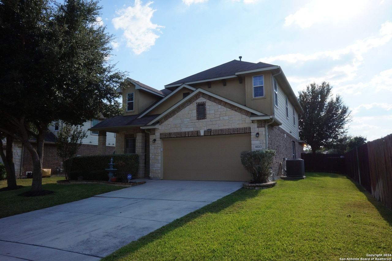 10213 Sparkle Pt - Photo 2 of 45