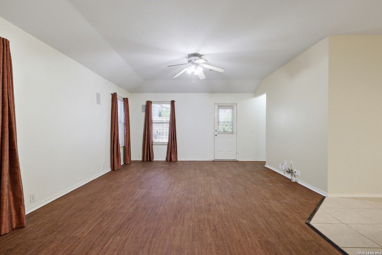 6619 Chasethorn Dr - Photo 6 of 31