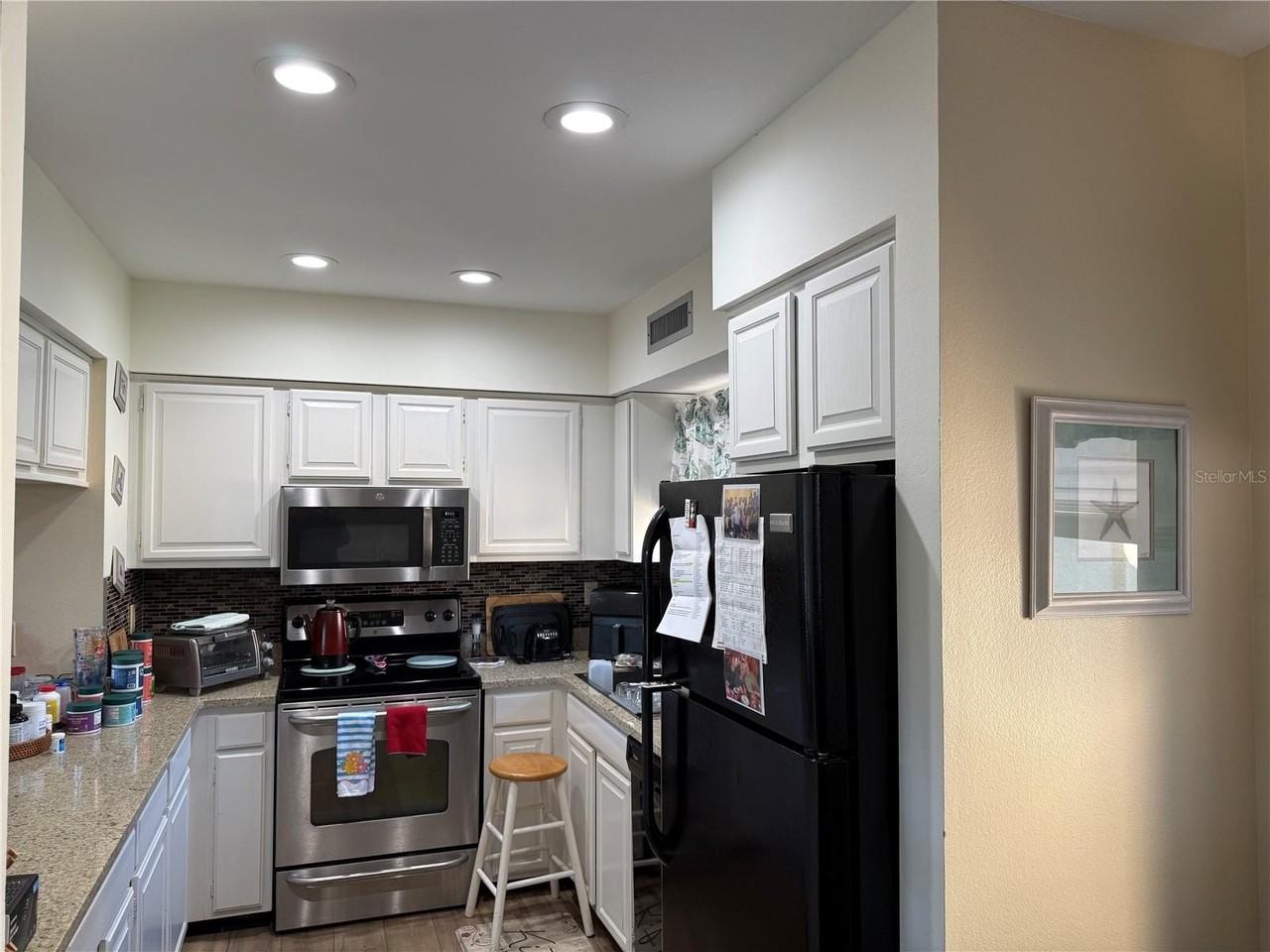 5631 Ashton Lake Dr #7 - Photo 7 of 46