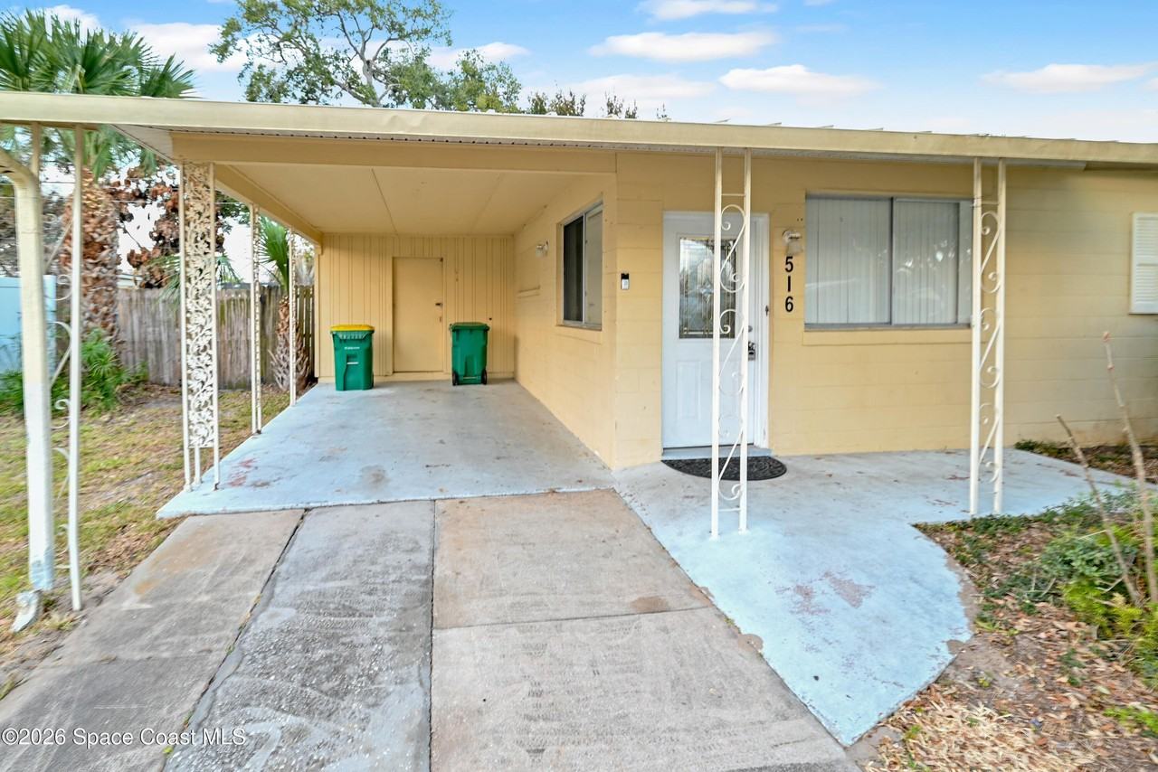 516 Falmouth Ave - Photo 2 of 20