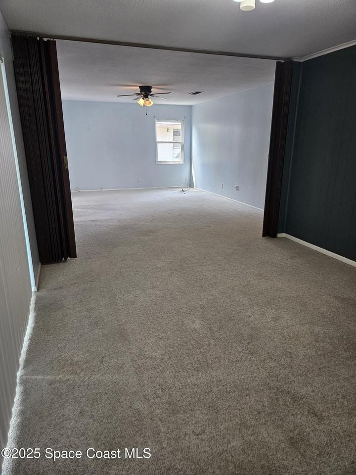 955 Beechfern Ln - Photo 4 of 32