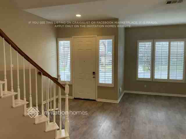 33885 Pinehurst Dr - Photo 2 of 24
