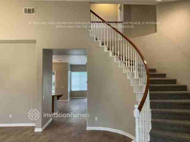 33885 Pinehurst Dr - Photo 3 of 24