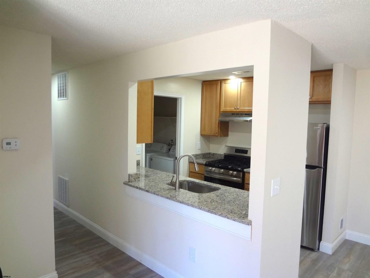 75 Cheshire Dr - Photo 3 of 9