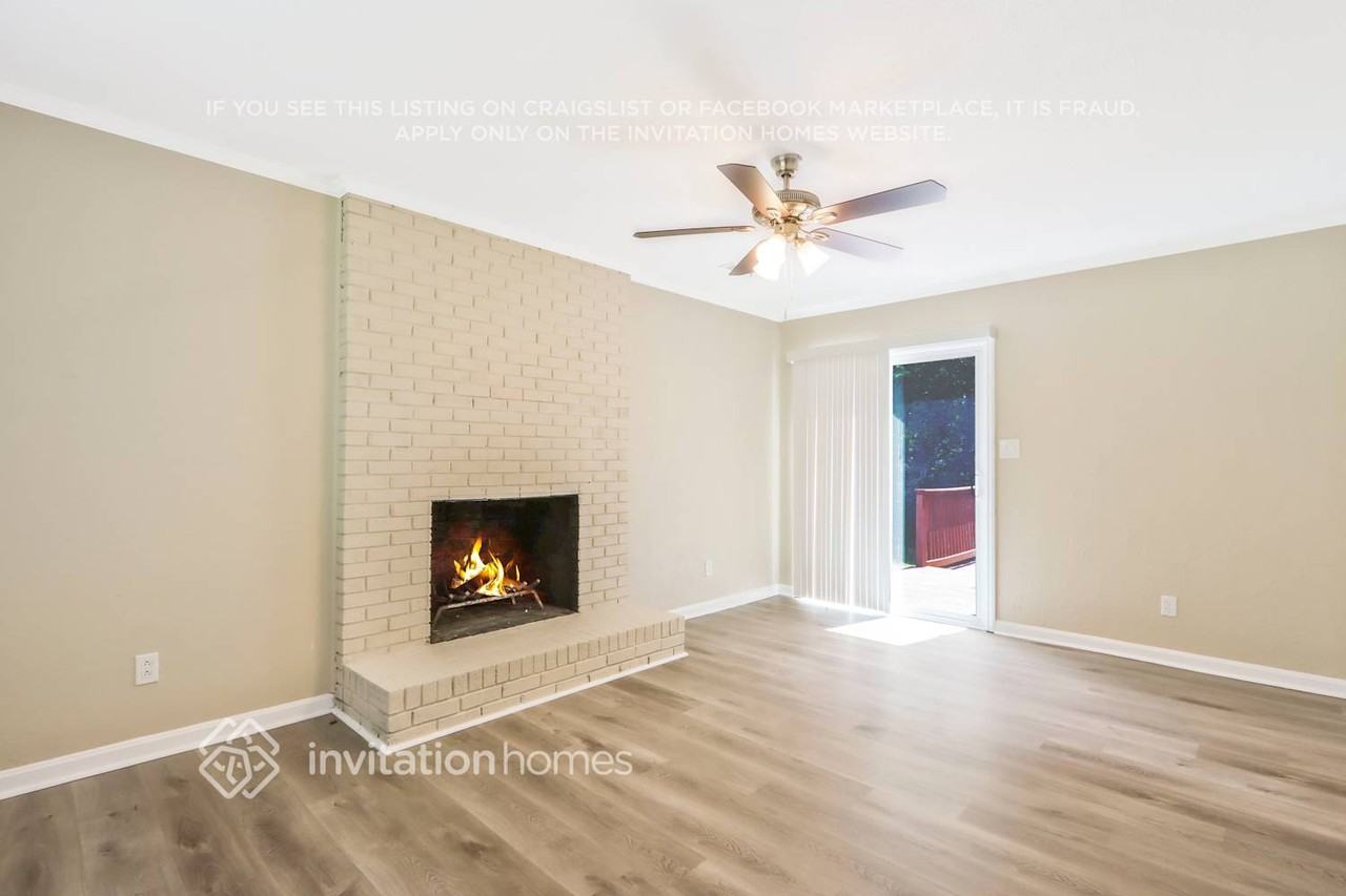 8535 Timbercrest Cir - Photo 6 of 23