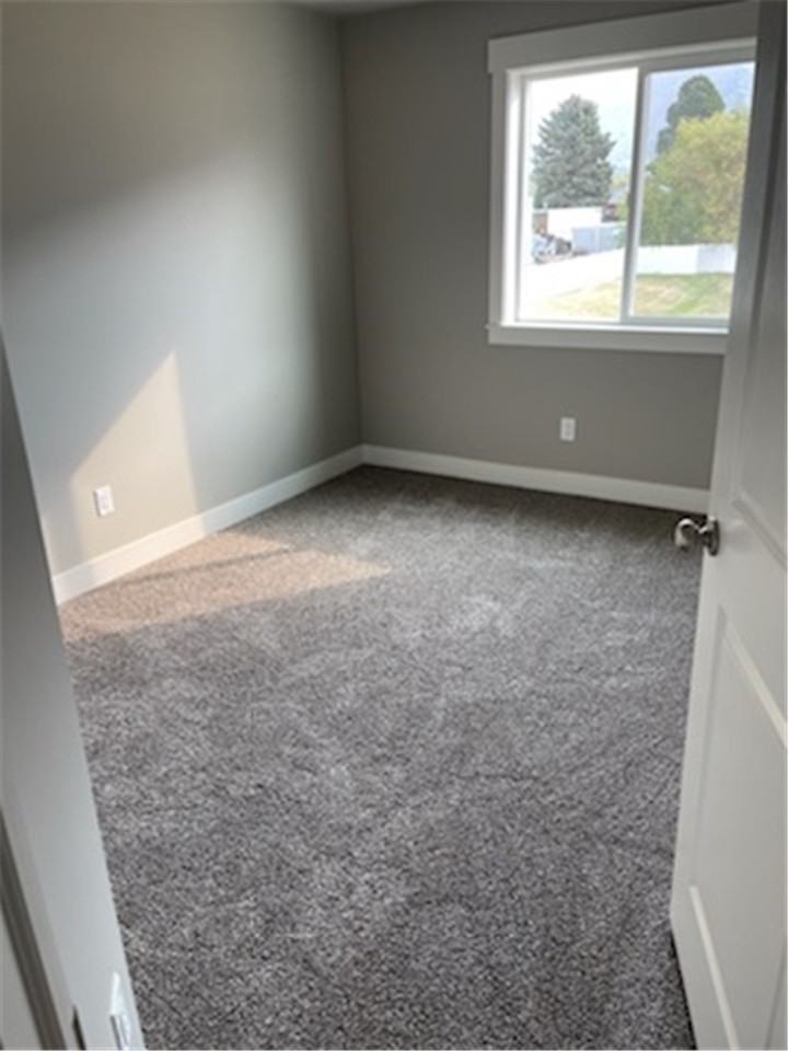 2063 Ne #21 - Photo 3 of 8