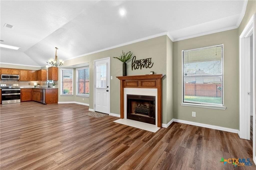 4108 Frog Dr - Photo 5 of 17