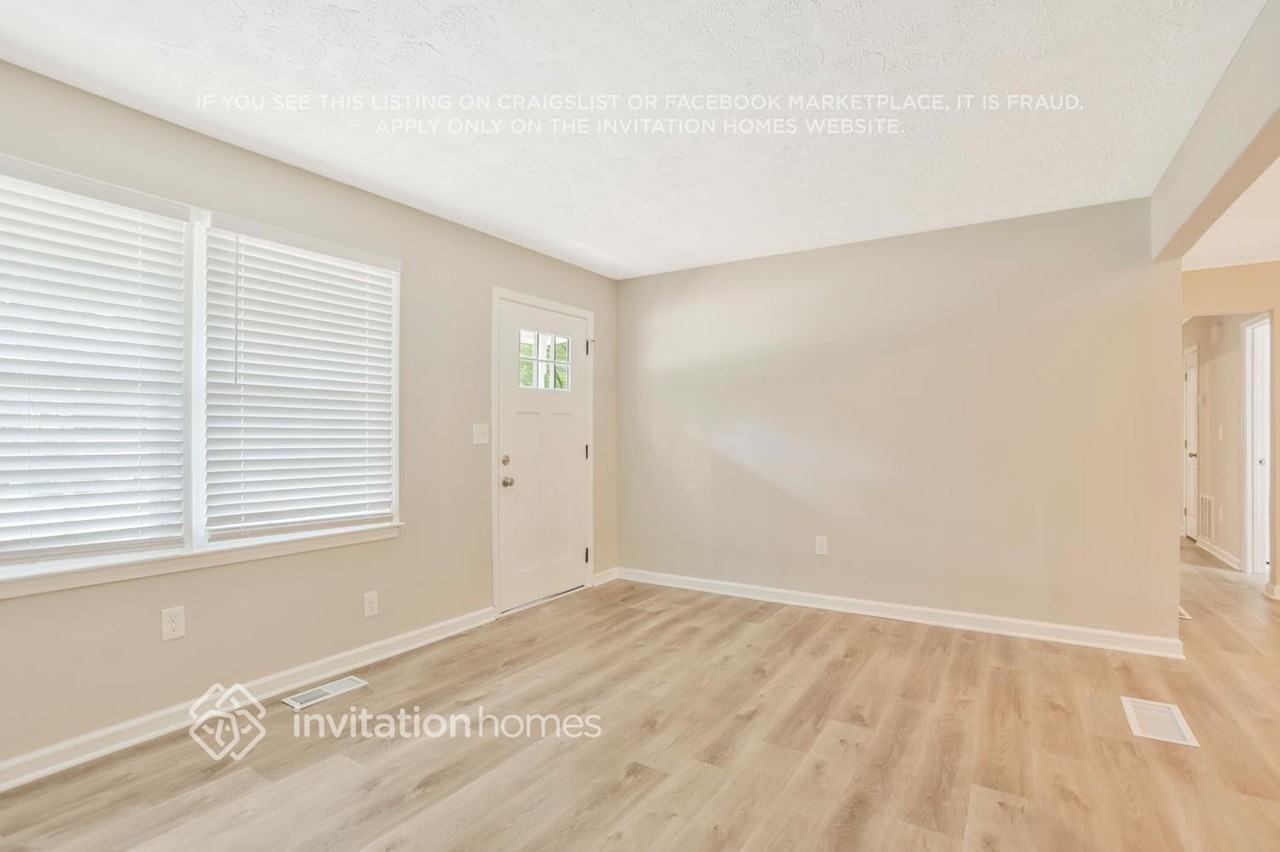 133 Rosewood Dr - Photo 6 of 25