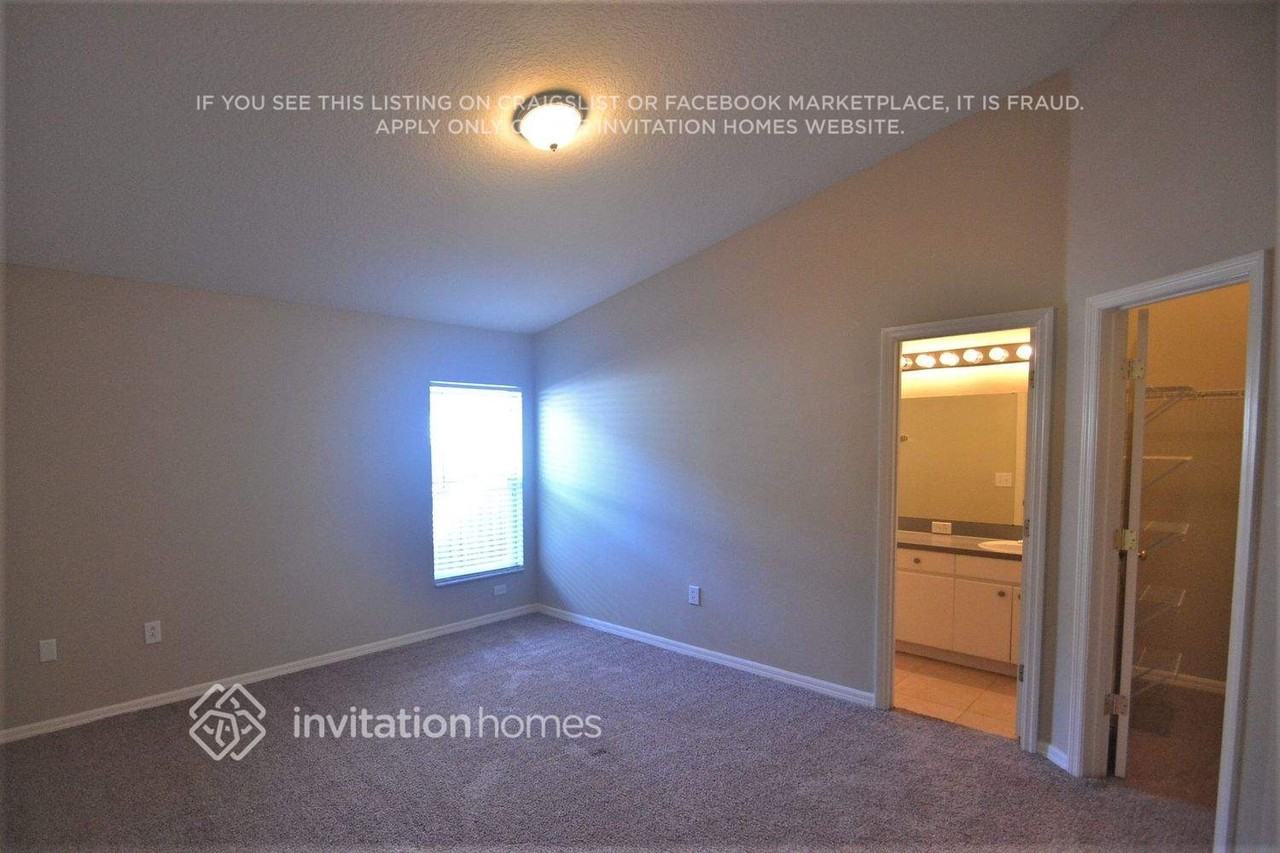 22828 Roderick Dr - Photo 5 of 9