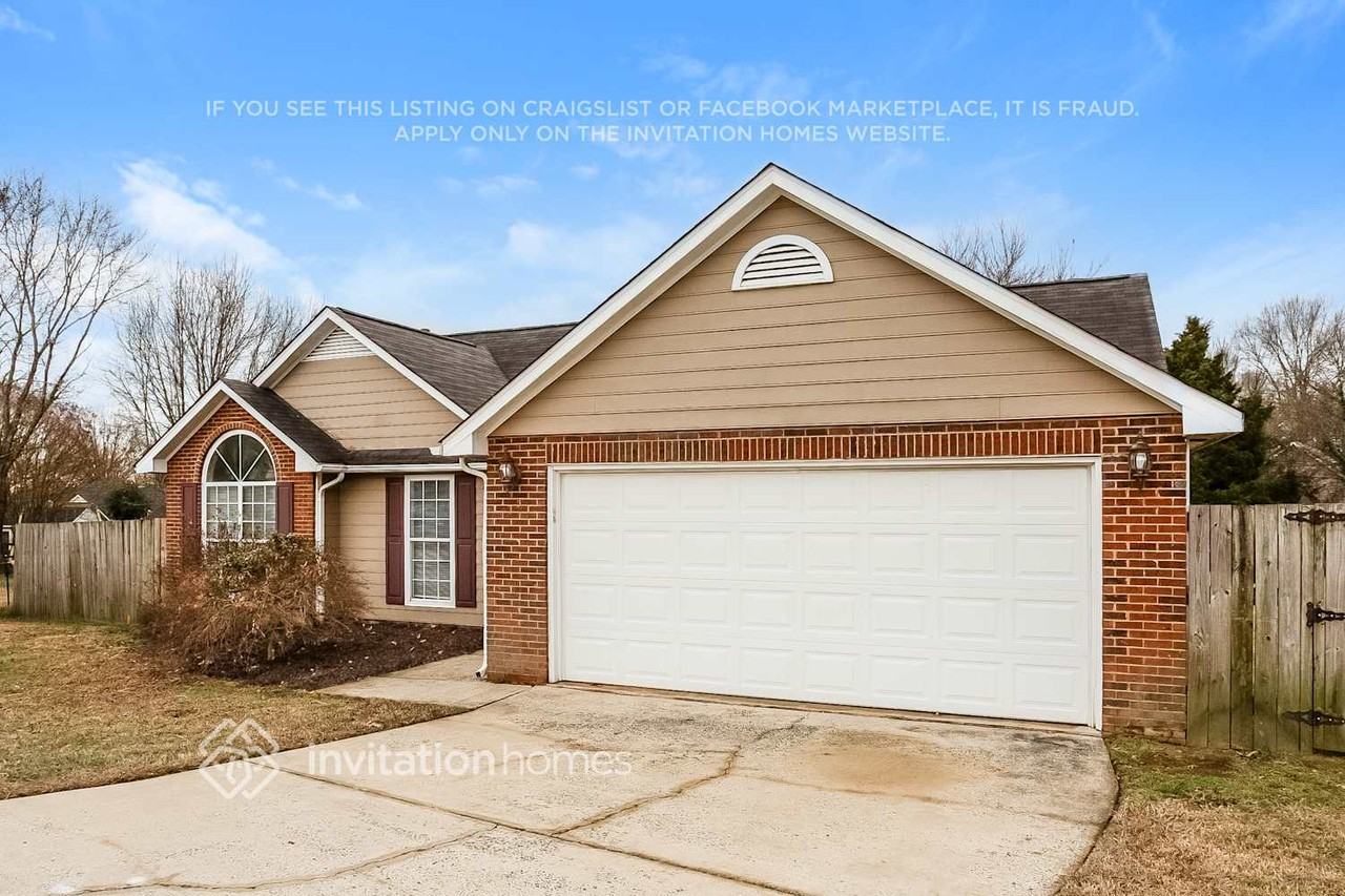 5014 Alexis Dr - Photo 4 of 17