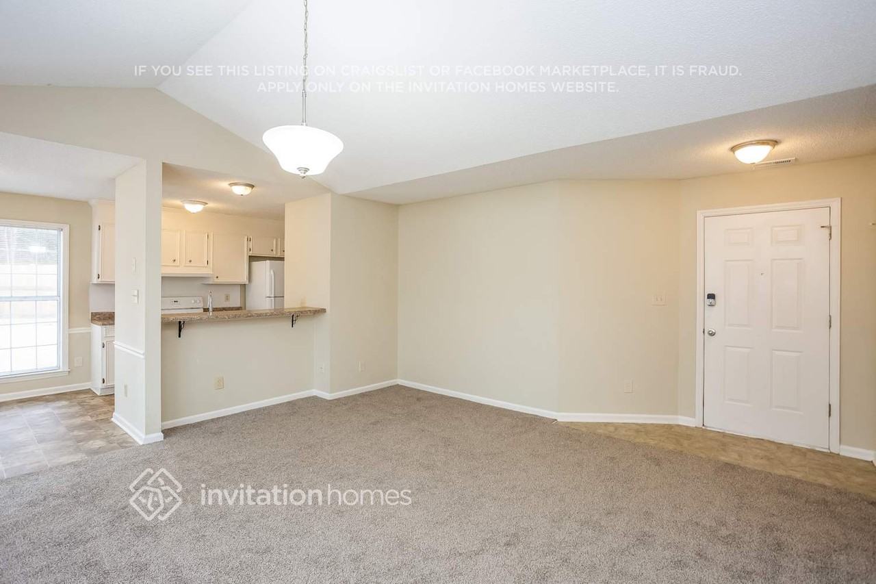 5014 Alexis Dr - Photo 6 of 17