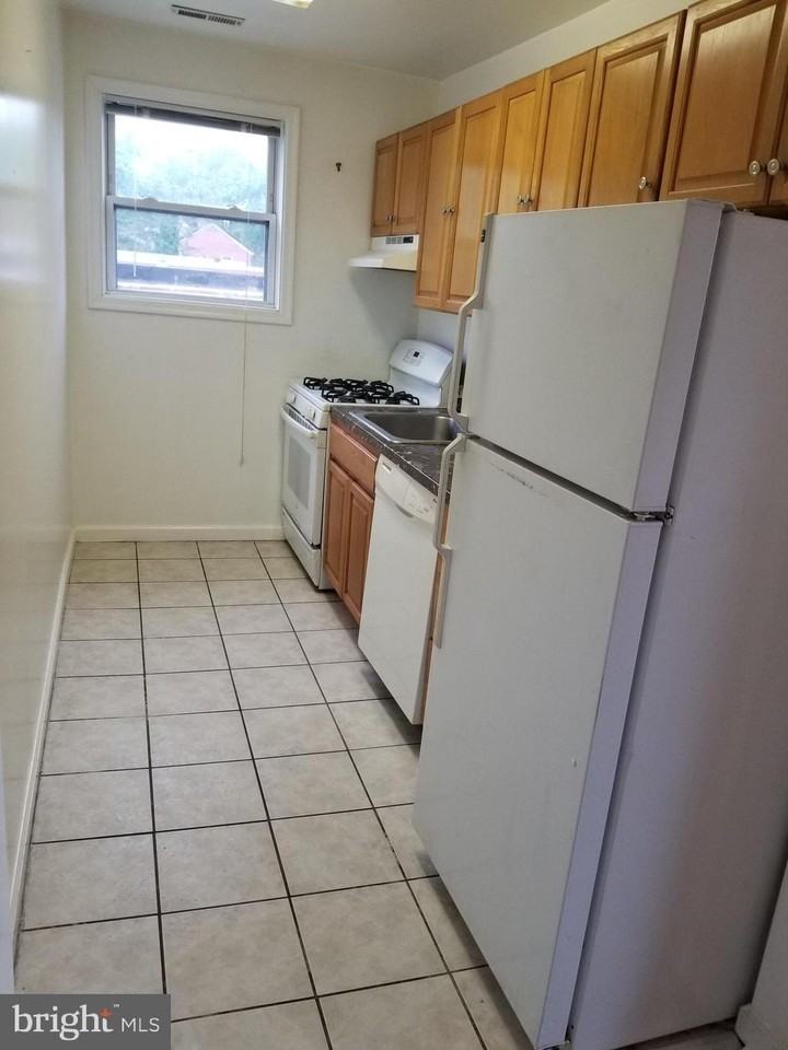 3865 Halley Ter Se Apt 304 #304 - Photo 4 of 11