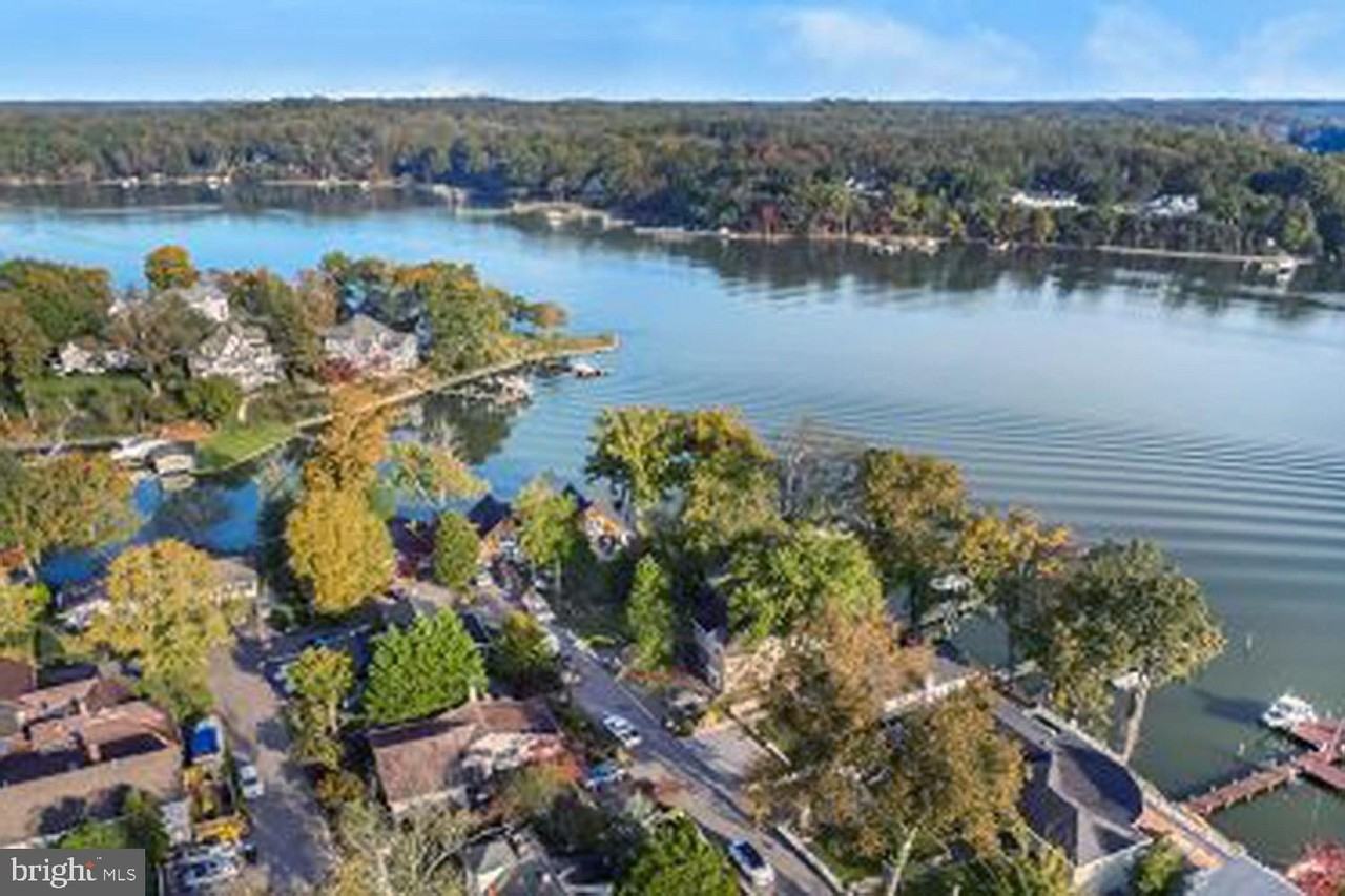 21 Elm Rd - Photo 2 of 43