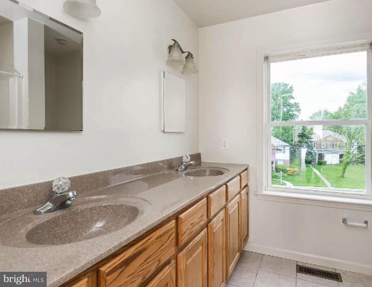 5235 Crowson Ave Unit 6 #6 - Photo 2 of 40