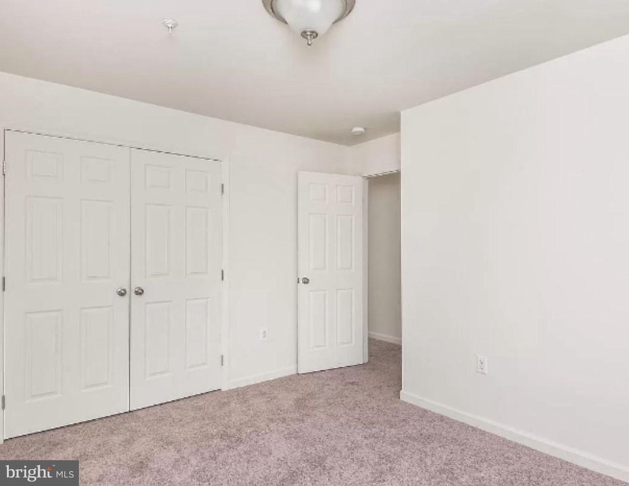 5235 Crowson Ave Unit 6 #6 - Photo 6 of 40