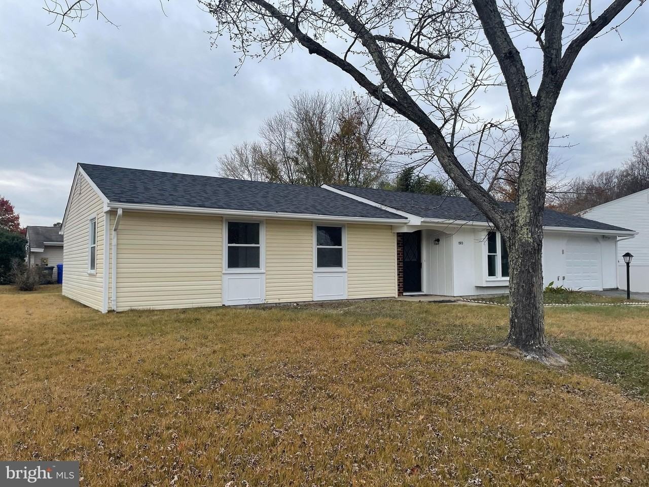 1922 Michael Rd - Photo 2 of 27