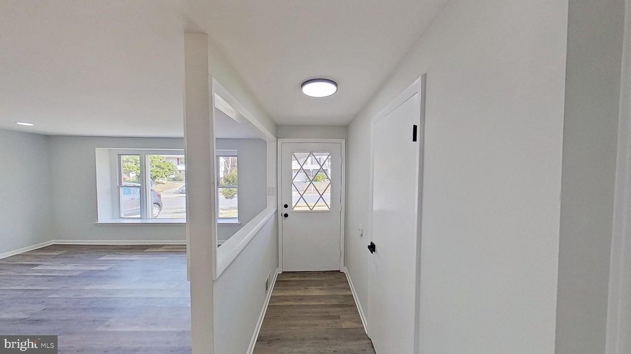 1922 Michael Rd - Photo 4 of 27