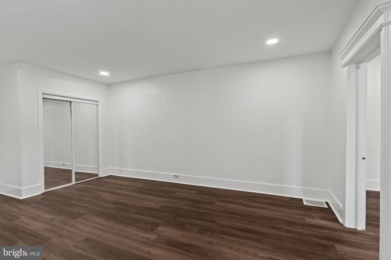 710 Atlantic Ave - Photo 4 of 19