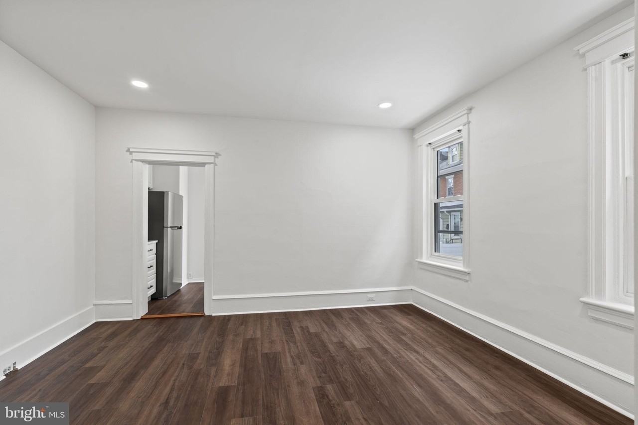 710 Atlantic Ave - Photo 5 of 19