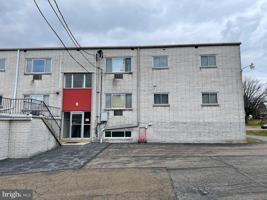 featured image of 215 W 4th St Apt 2 #2