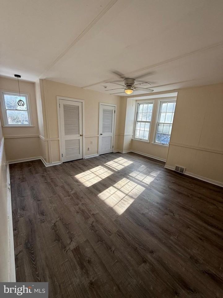 7801 Montgomery Ave Apt 1 #1 - Photo 6 of 23