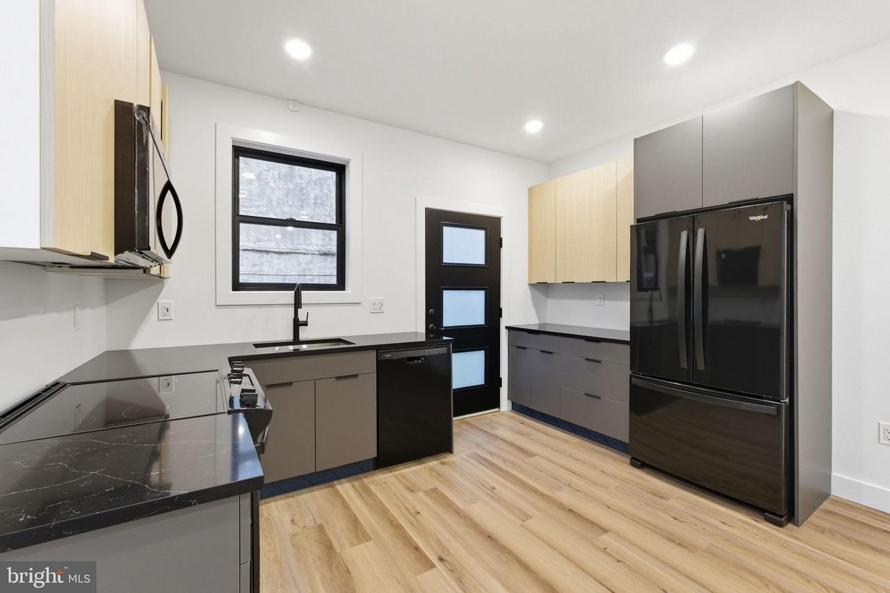 2713 W Montgomery Ave #A - Photo 5 of 24