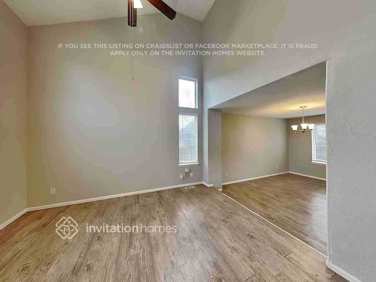 4580 Bobolink Dr - Photo 6 of 21