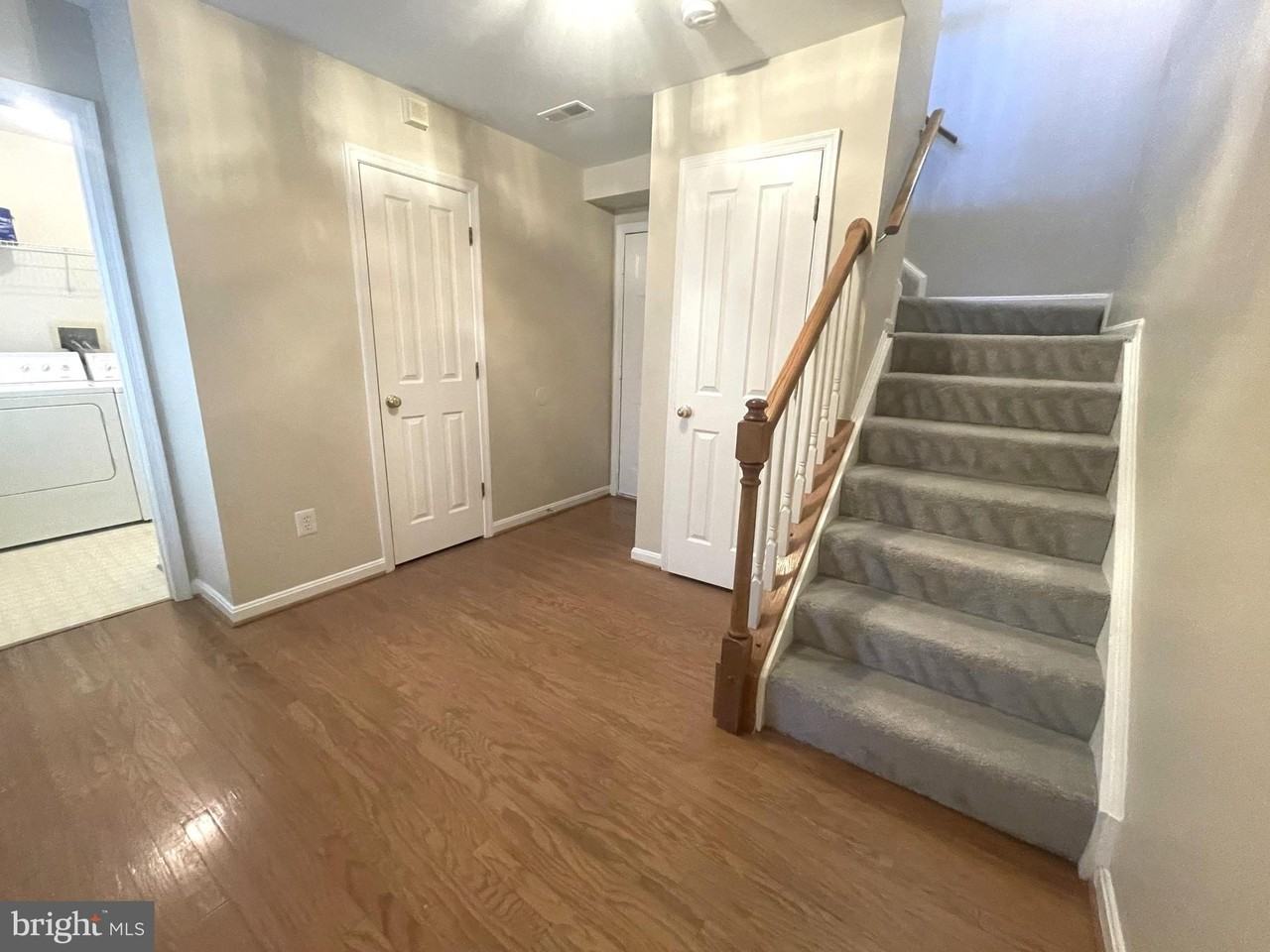 2450 Garnett Dr - Photo 2 of 37