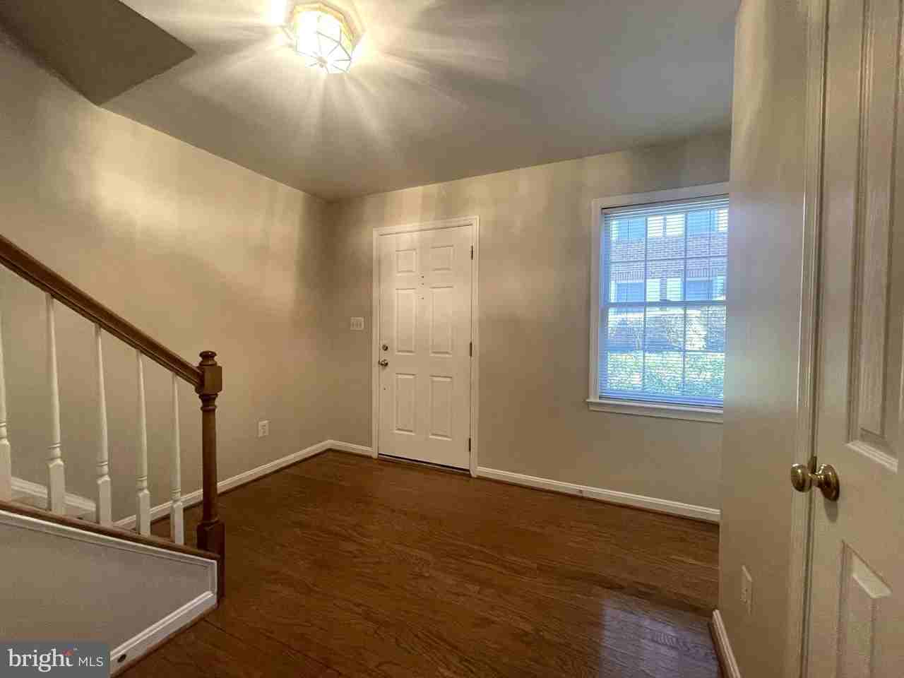 2450 Garnett Dr - Photo 4 of 37