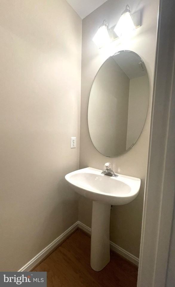 2450 Garnett Dr - Photo 7 of 37