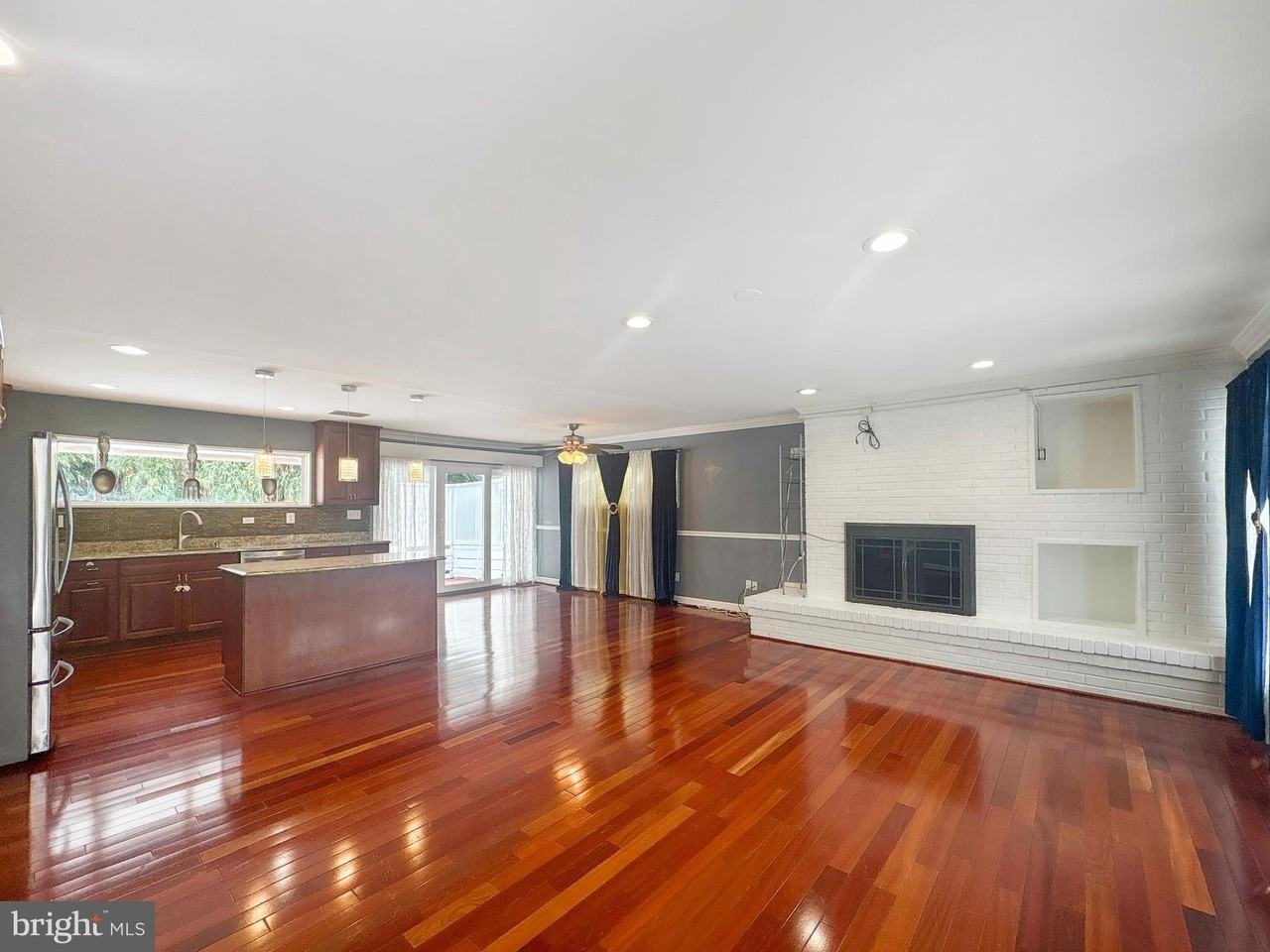 3915 Terrace Dr - Photo 6 of 29