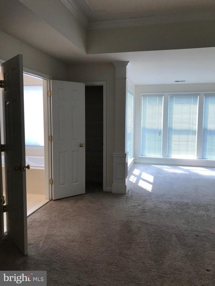 6347 Dunn Ct - Photo 5 of 7