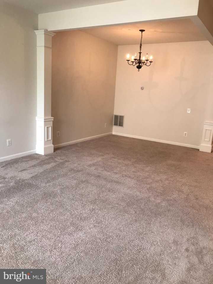 6347 Dunn Ct - Photo 7 of 7