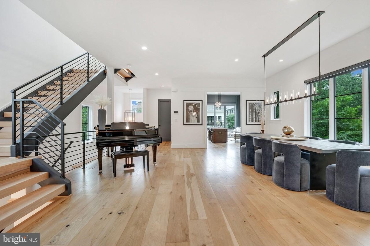 1452 Buena Vista Ave - Photo 2 of 29