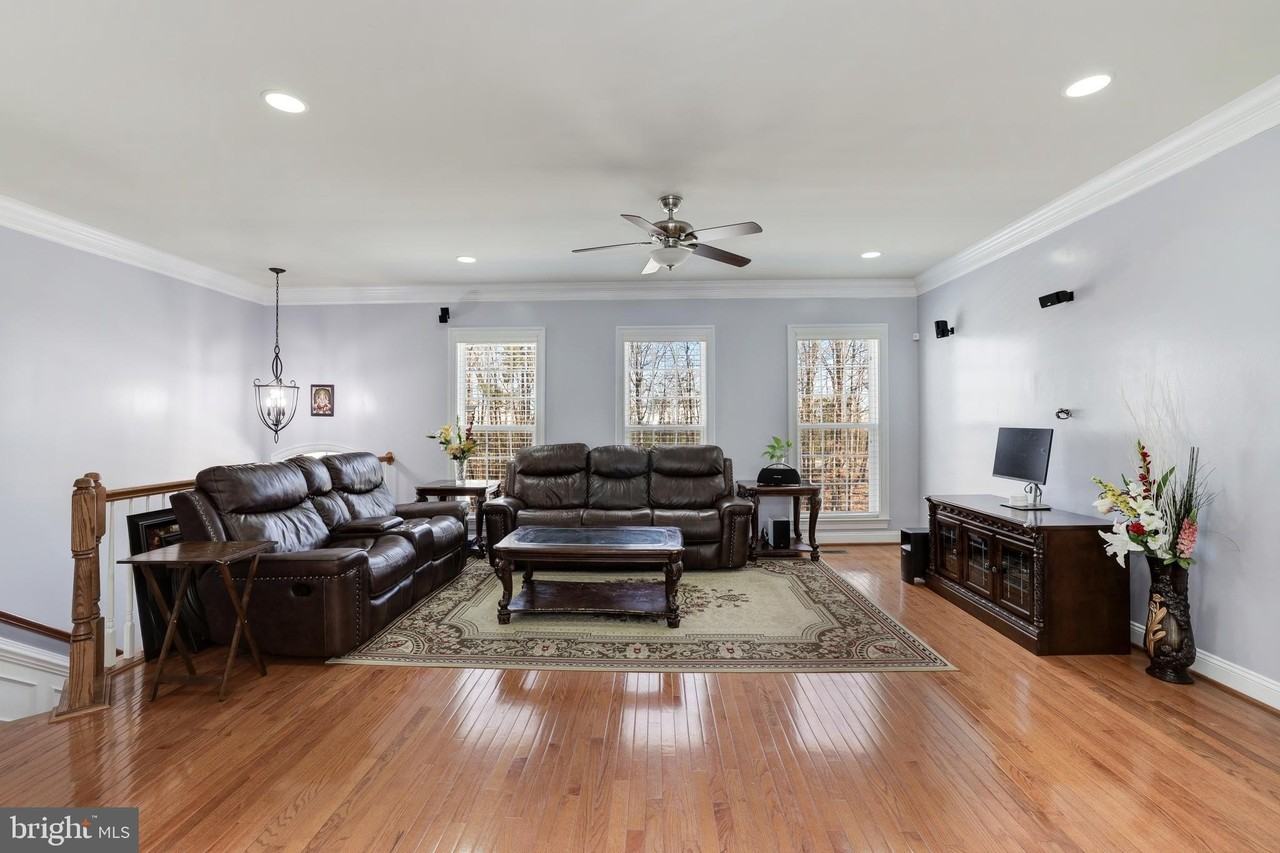 43583 White Cap Ter - Photo 5 of 50