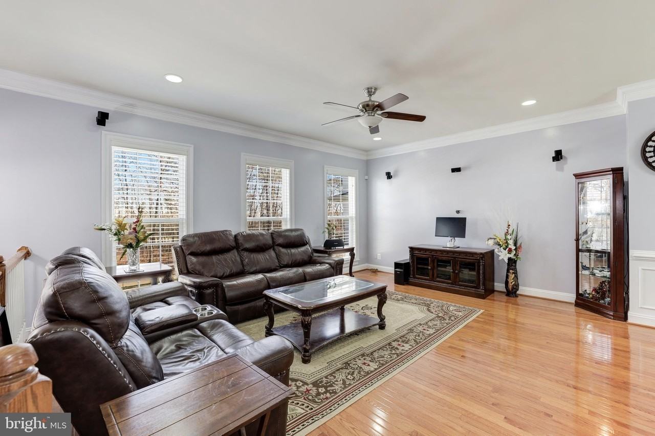 43583 White Cap Ter - Photo 6 of 50