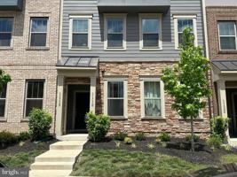 featured image of 1118 Madeira Ter Se