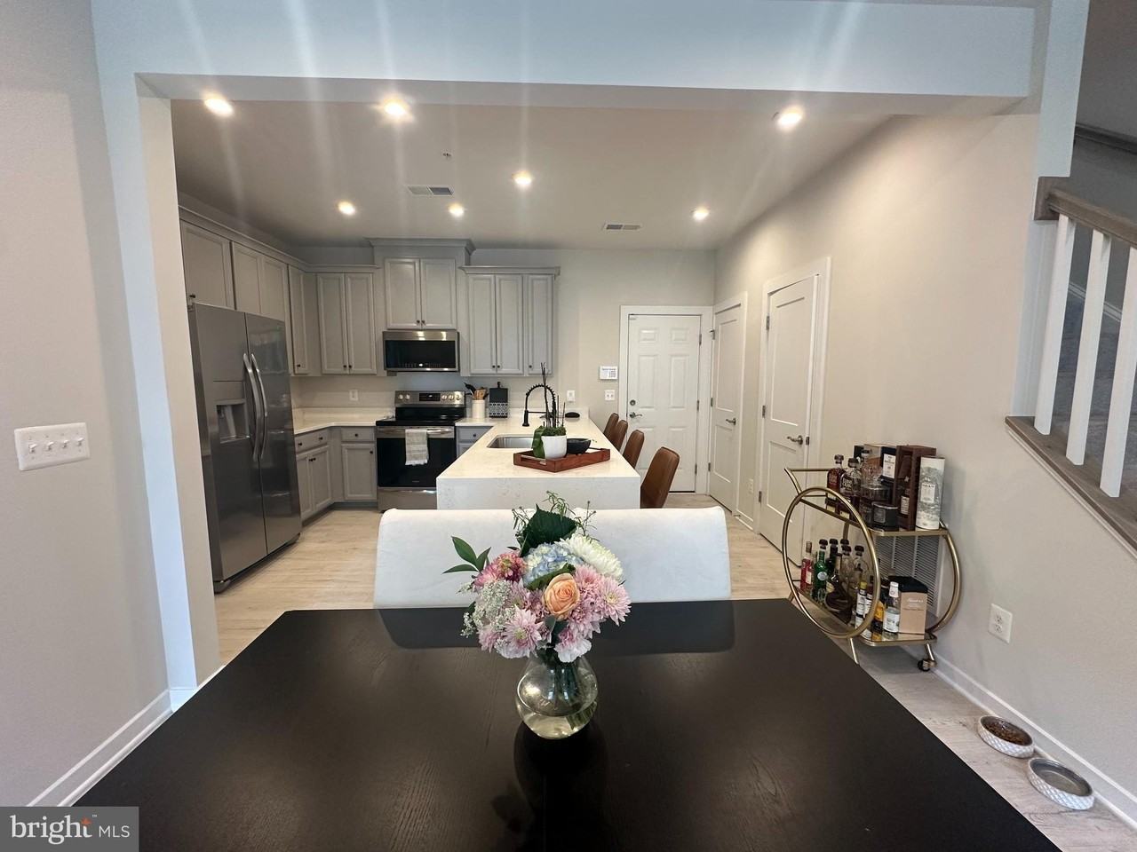 1118 Madeira Ter Se - Photo 6 of 36