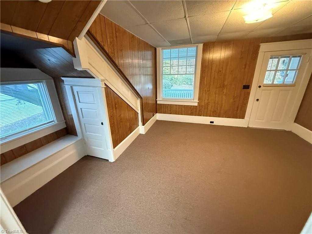 124 Taylor St #2 - Photo 3 of 9