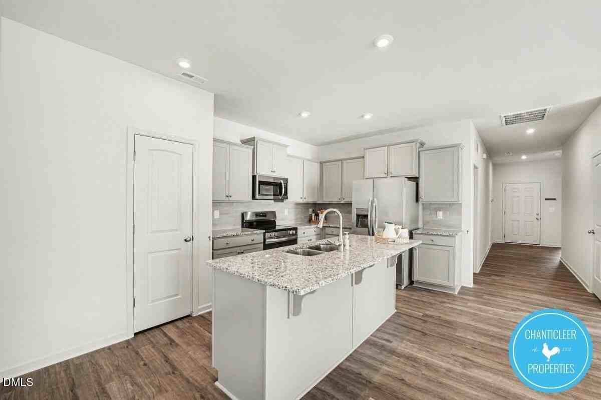 Hardwick Ln - Photo 5 of 26