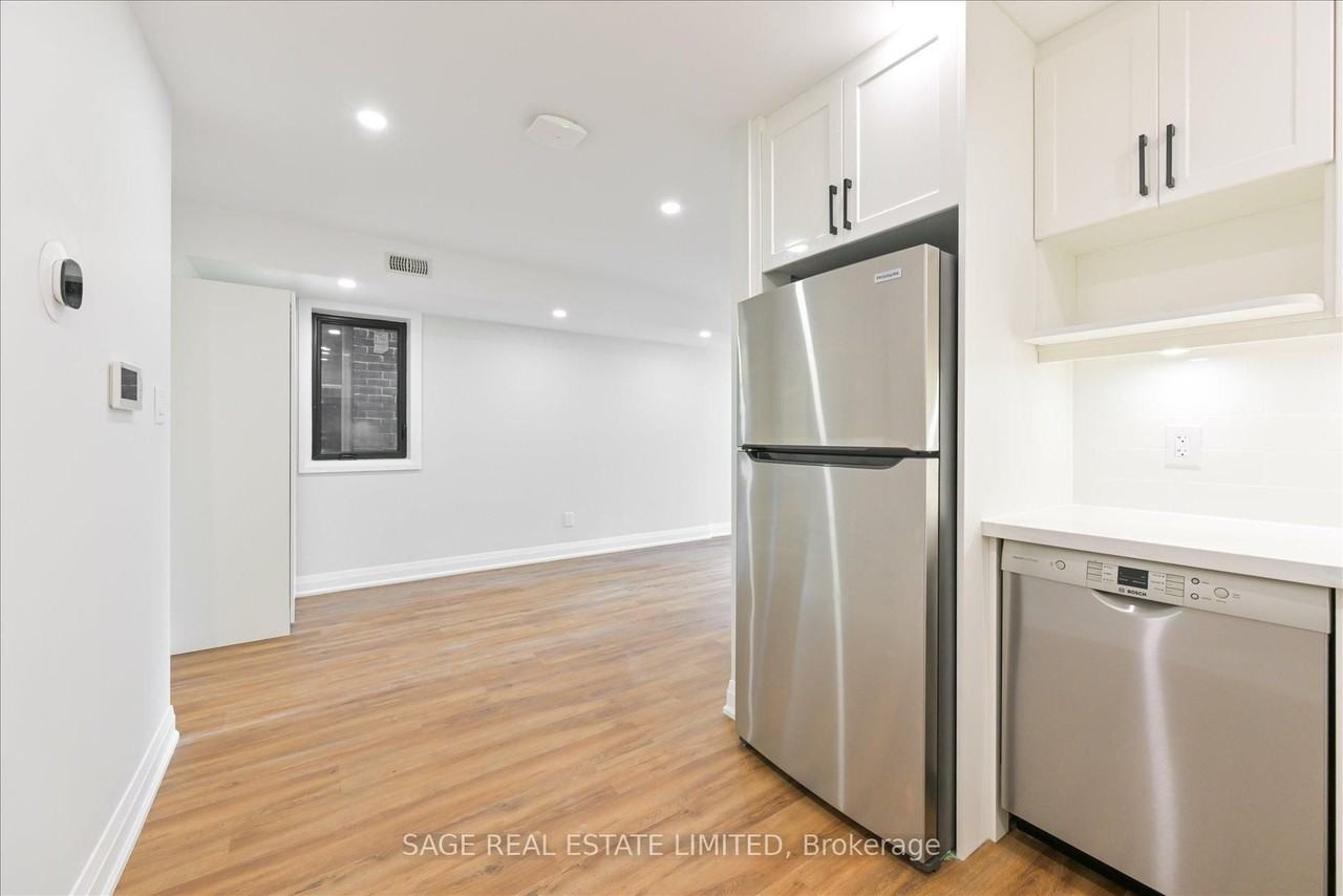 22 Lansdowne Avenue #C - Photo 6 of 25