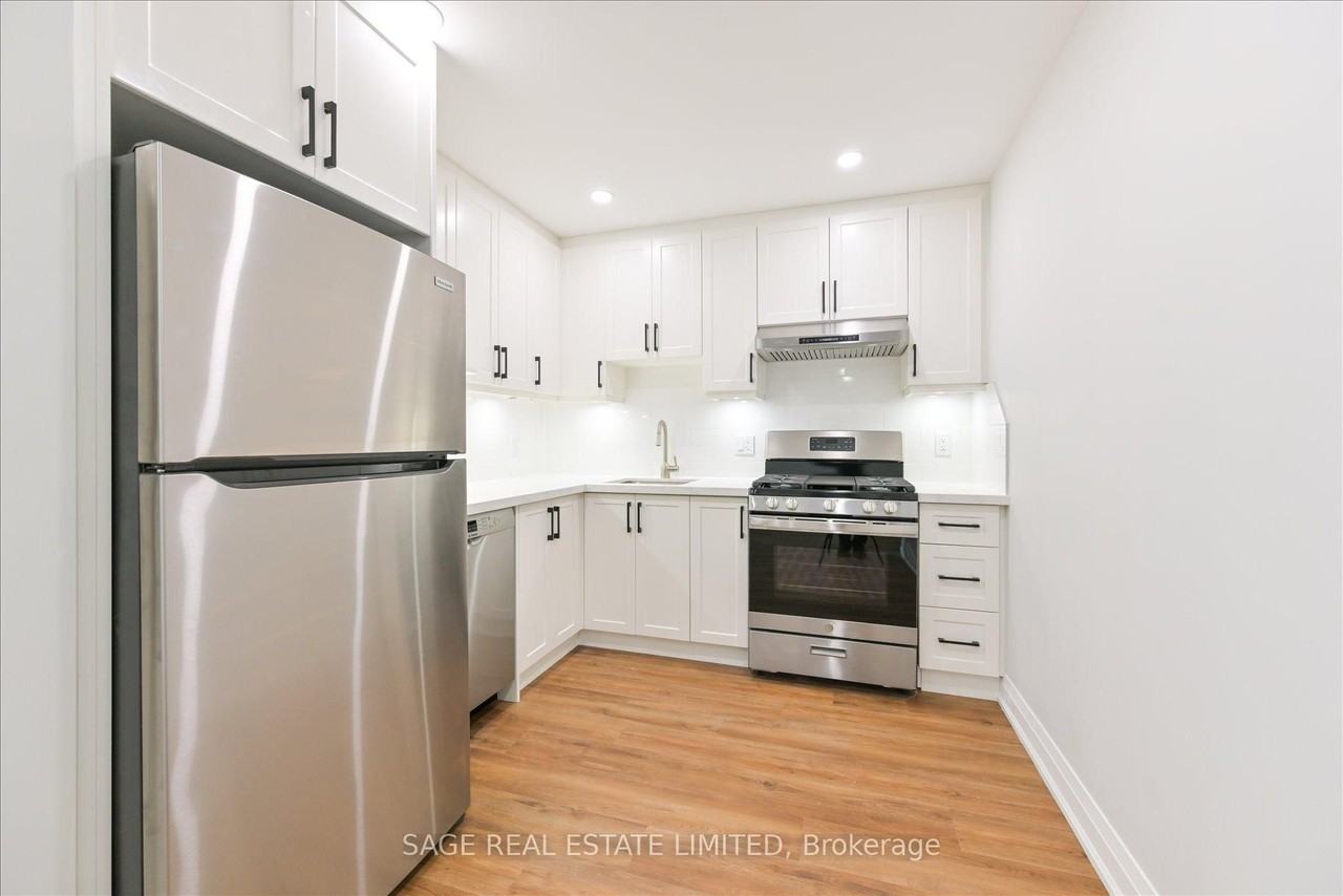 22 Lansdowne Avenue #C - Photo 5 of 25