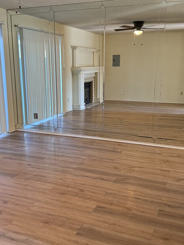 523 Champion Pl #523 - Photo 7 of 9