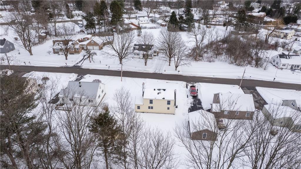 115 Tarlton Rd - Photo 7 of 43