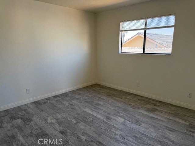 3122 Baldwin St - Photo 5 of 9