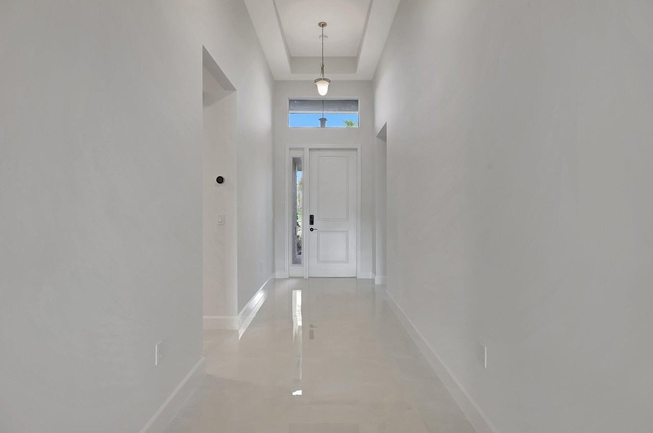 11845 Sw Poseidon Way - Photo 4 of 50