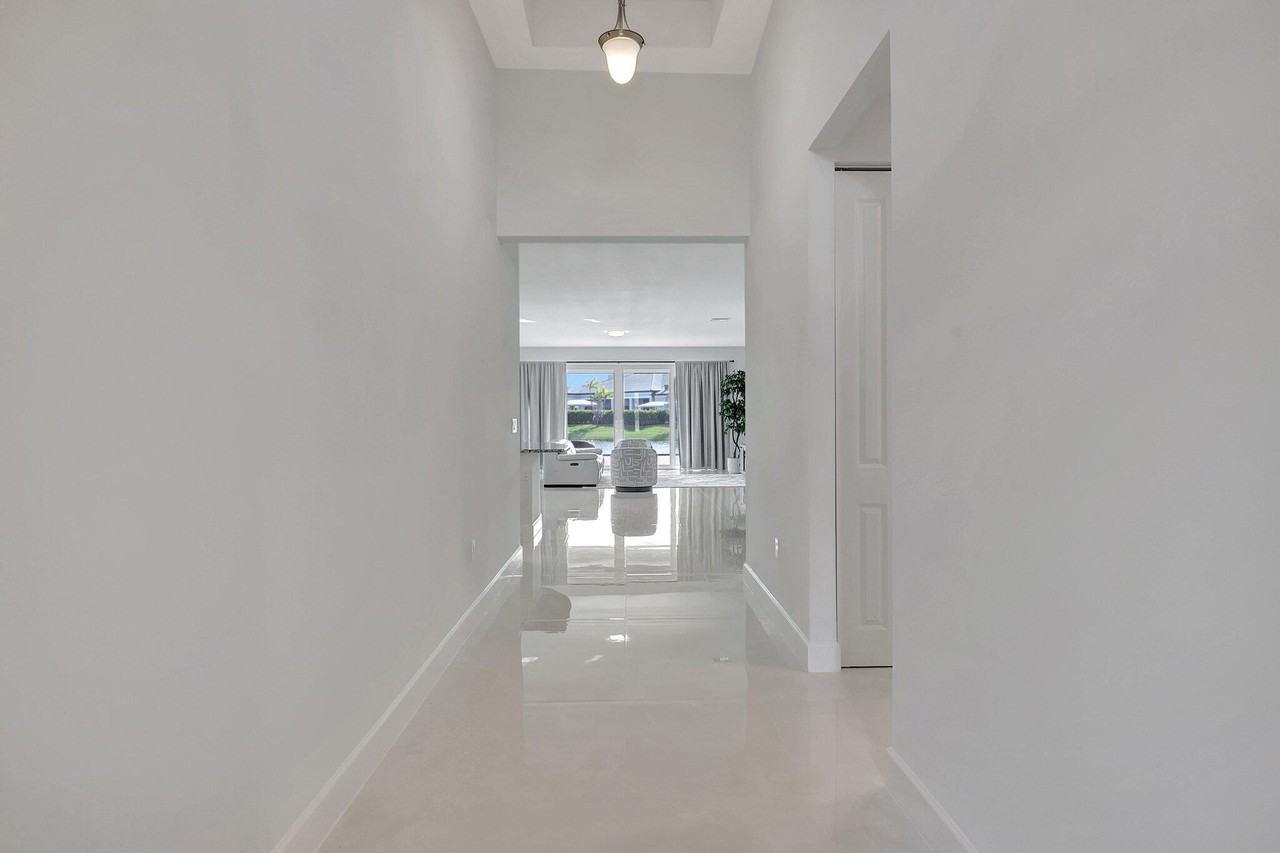 11845 Sw Poseidon Way - Photo 5 of 50