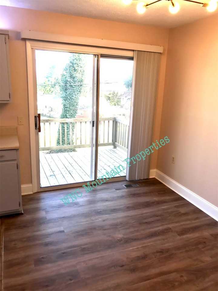 101 Chariton Ave #1 - Photo 4 of 9