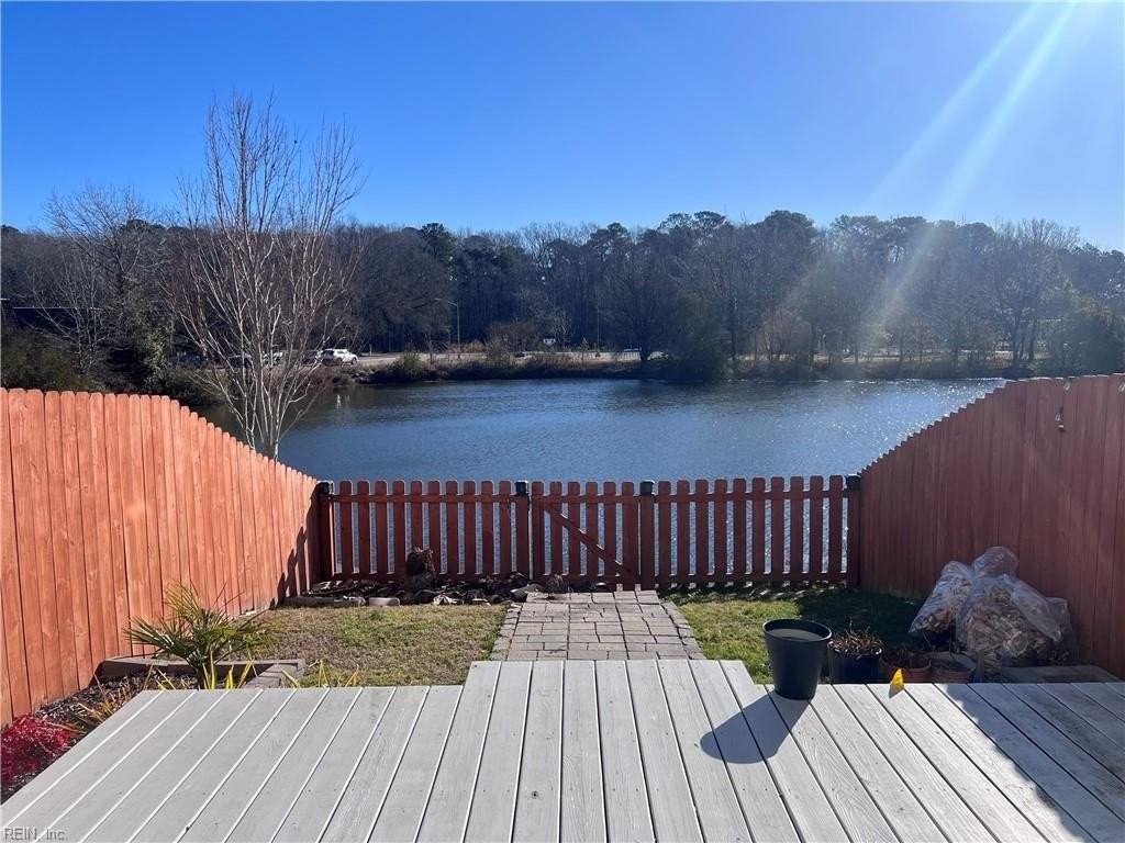717 Hecate Dr - Photo 3 of 31